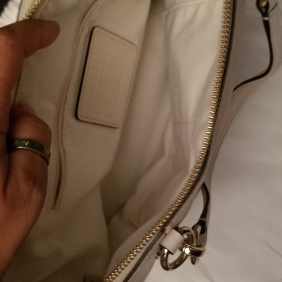 Coach Clarkson Hobo Bag - Picture 3 of 4